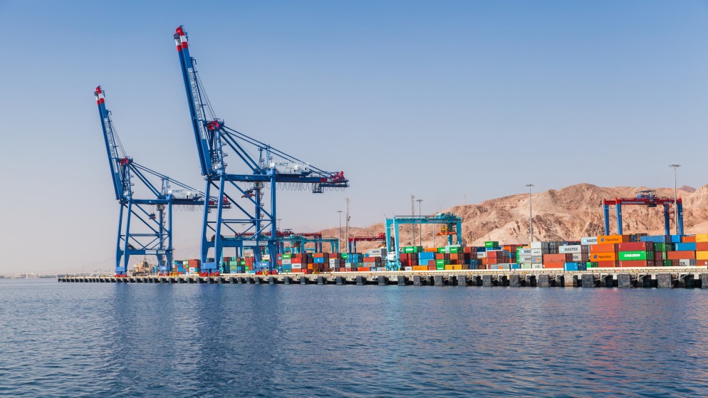 صورة حول : ميناء حاويات العقبة يناول 88 ألف حاوية الشهر الماضي ميناء حاويات العقبة يناول 88 ألف حاوية الشهر الماضي