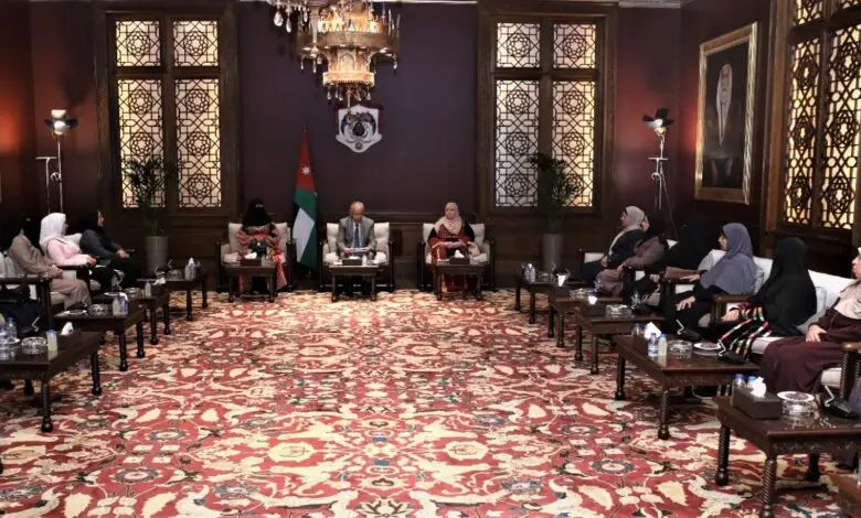 العيسوي يلتقي وفدا من جمعية أغصان العطاء الخيرية