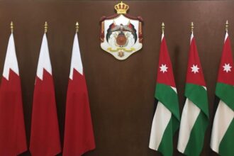 الفايز والصالح يبحثان تعزيز العلاقات الأردنية البحرينية