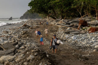 تايوان: إجلاء 3 آلاف شخص مع اقتراب الإعصار فونغ وونغ