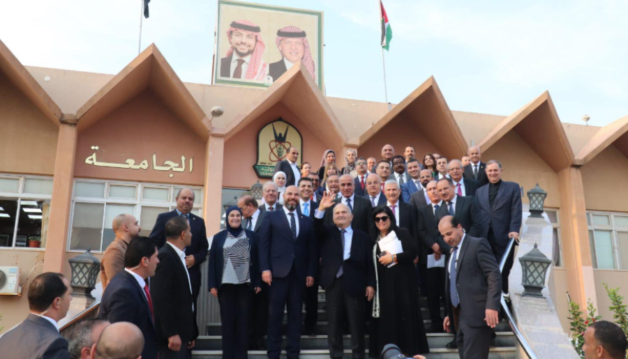 الأمير الحسن يزور جامعة اليرموك