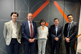 الاقتصاد الرقمي تبحث وشركات سنغافورية الاستثمارات التقنية