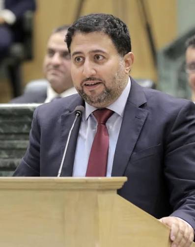 صورة حول : بالفيديو… الرقب يوزع الحلوى بمناسبة مناقشة قانون خدمة العلم بالفيديو… الرقب يوزع الحلوى بمناسبة مناقشة قانون خدمة العلم