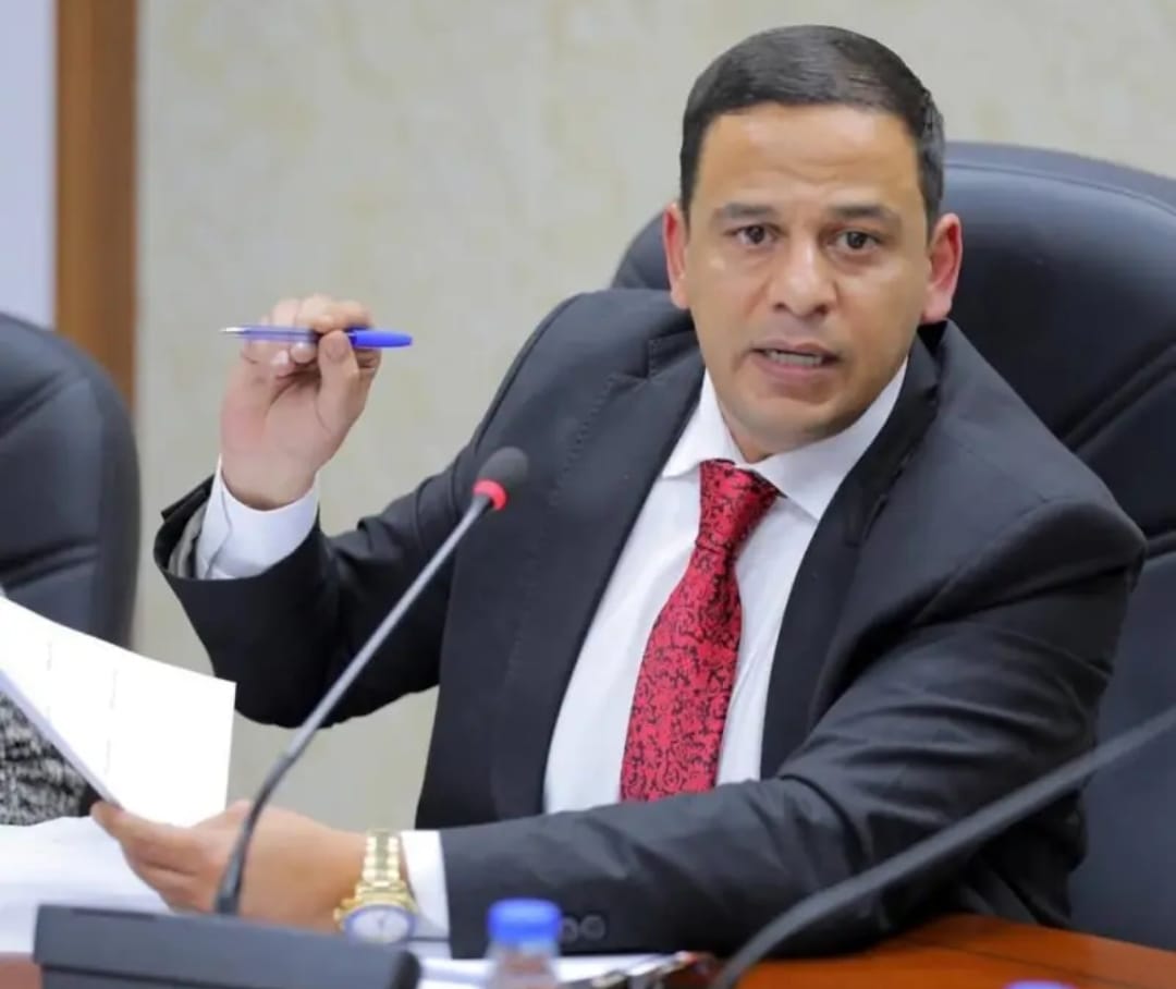 أبو هنية يقترح مادة " العلوم العسكرية" كمتطلب أساسي للجامعات