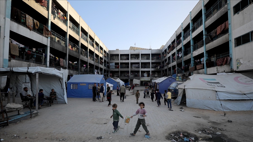 صورة حول : جرحى باستهداف الاحتلال مدرسة شرق غزة جرحى باستهداف الاحتلال مدرسة شرق غزة