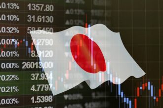 مؤشر الأسهم اليابانية يغلق على انخفاض حاد