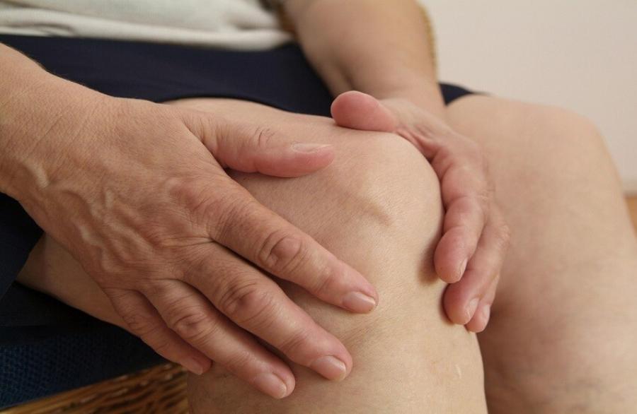 ما هو سبب طقطقة الأصابع؟