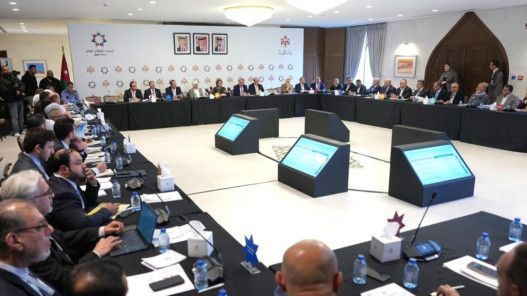 صورة حول : استمرار ورش عمل البرنامج التنفيذي لخارطة تحديث القطاع العام لليوم الثاني استمرار ورش عمل البرنامج التنفيذي لخارطة تحديث القطاع العام لليوم الثاني