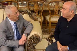 العيسوي ينقل تمنيات الملك وولي العهد بالشفاء العاجل للوزير المحافظة