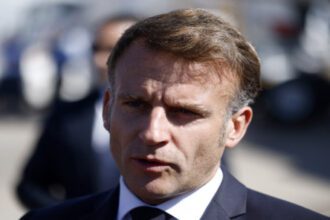 ماكرون سيطلب من شي الضغط على موسكو لوقف إطلاق النار في أوكرانيا