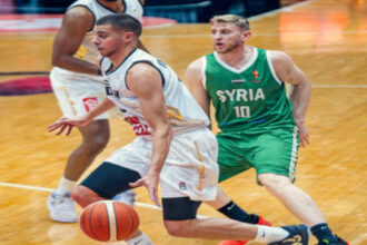 الأردن يفتتح تصفيات كأس العالم لكرة السلة بفوز على سوريا