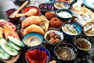 السجن لرجل تركي قطع الغاز عن أسرته ليحرمهم من وجبة الإفطار