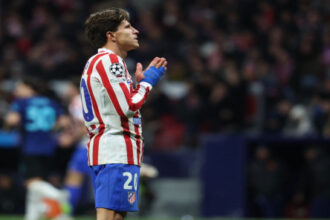 تغريم أتليتيكو مدريد بسبب سلوك مشجعيه "العنصري" ضد أرسنال