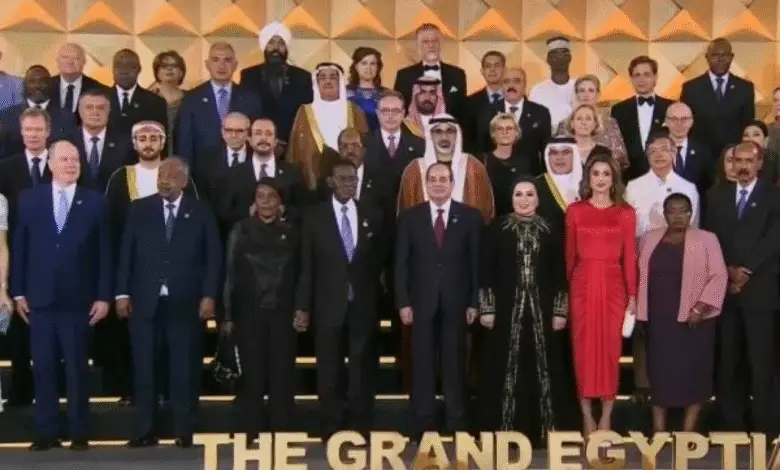 صورة حول : الملكة رانيا تشارك في افتتاح المتحف المصري الكبير بحضور قادة عرب وأجانب الملكة رانيا تشارك في افتتاح المتحف المصري الكبير بحضور قادة عرب وأجانب