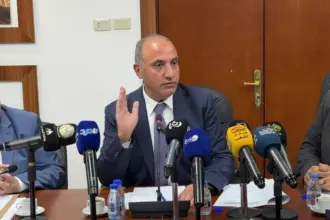 الشواربة يكشف أسباب الأزمات المرورية في عمان