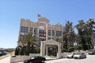 بلدية جرش تستعرض إنجازاتها وتخطط لمشاريع تطويرية وخدمية جديدة