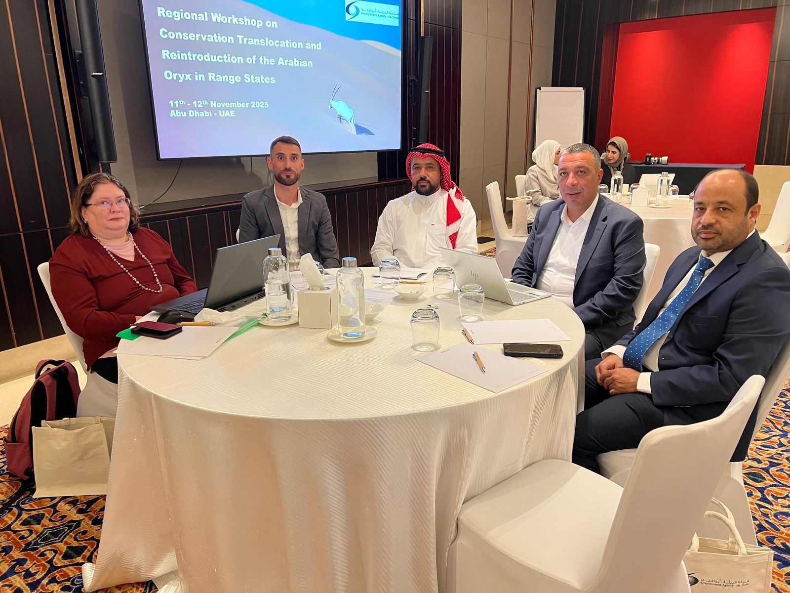 محمية رم تشارك في اجتماع الأمانة العامة لصون المها العربي بالإمارات