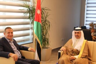 وزير الزراعة يستقبل سفير الكويت لتعزيز التعاون الزراعي بين البلدين