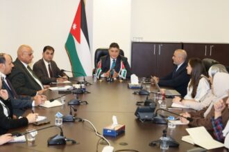 وزارة النقل تبحث تعزيز جاهزيتها الرقمية وتقييم ثقافة التحول الرقمي بين العاملين