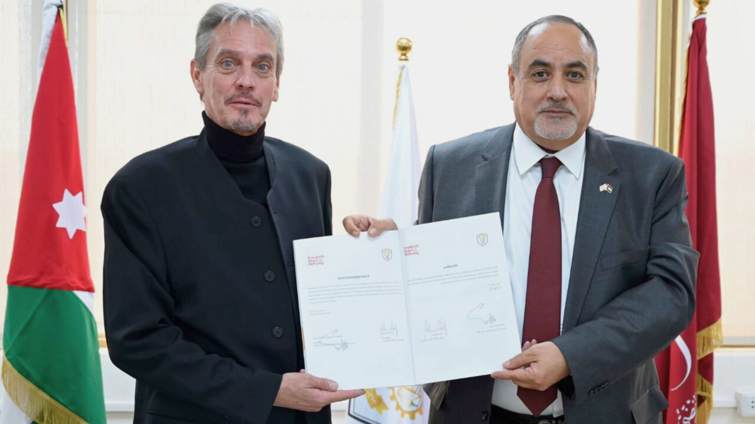 صورة حول : اتحاد العمال يطلق دليلاً تدريبياً جديداً لتعزيز قدرات النقابات العمالية وتمكين العاملين اتحاد العمال يطلق دليلاً تدريبياً جديداً لتعزيز قدرات النقابات العمالية وتمكين العاملين