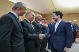 عاجل| ولي العهد يلتقي وجهاء الطفيلة في ضانا ويؤكد أهمية توثيق السردية الأردنية للأجيال القادمة