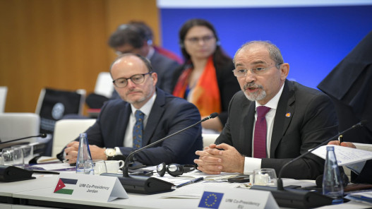 صورة حول : الصفدي يبرز بدور قيادي في الاتحاد من أجل المتوسط ويعزز القضايا العربية في أوروبا الصفدي يبرز بدور قيادي في الاتحاد من أجل المتوسط ويعزز القضايا العربية في أوروبا