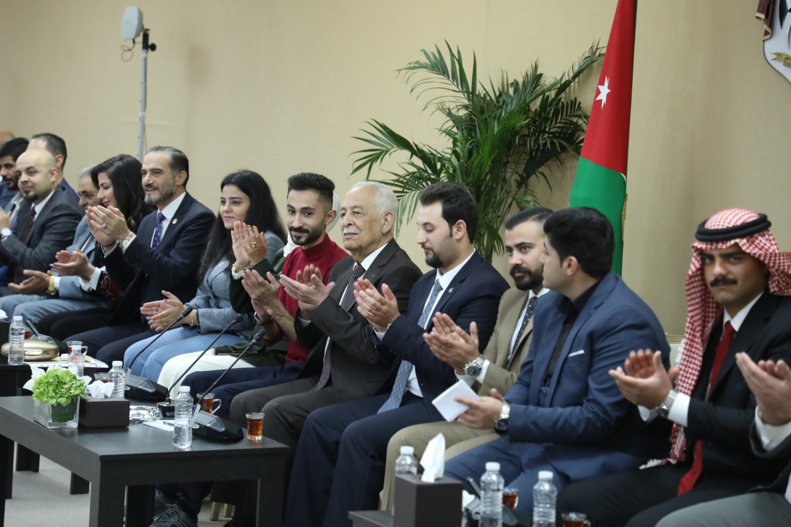 العيسوي: القيادة الهاشمية تراهن على جيل يؤمن بوطنه ويصنع مستقبله