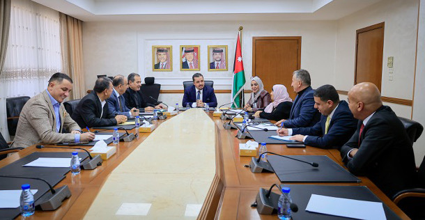 صورة حول : لجنة العمل النيابية: مراجعة تشريعات سوق العمل وتعزيز الحماية الاجتماعية على رأس الأولويات لجنة العمل النيابية: مراجعة تشريعات سوق العمل وتعزيز الحماية الاجتماعية على رأس الأولويات