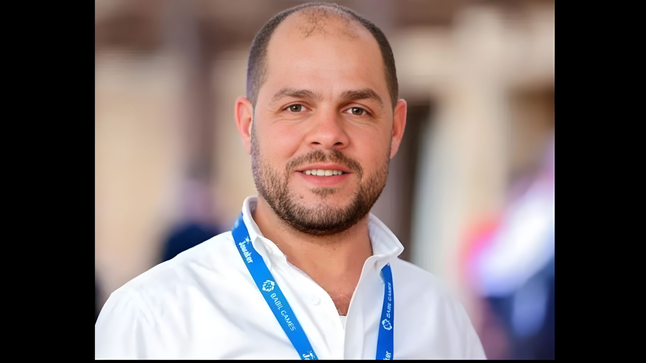 وزير الاتصال ينعى الصحفي الراحل عبدالرزاق طعان