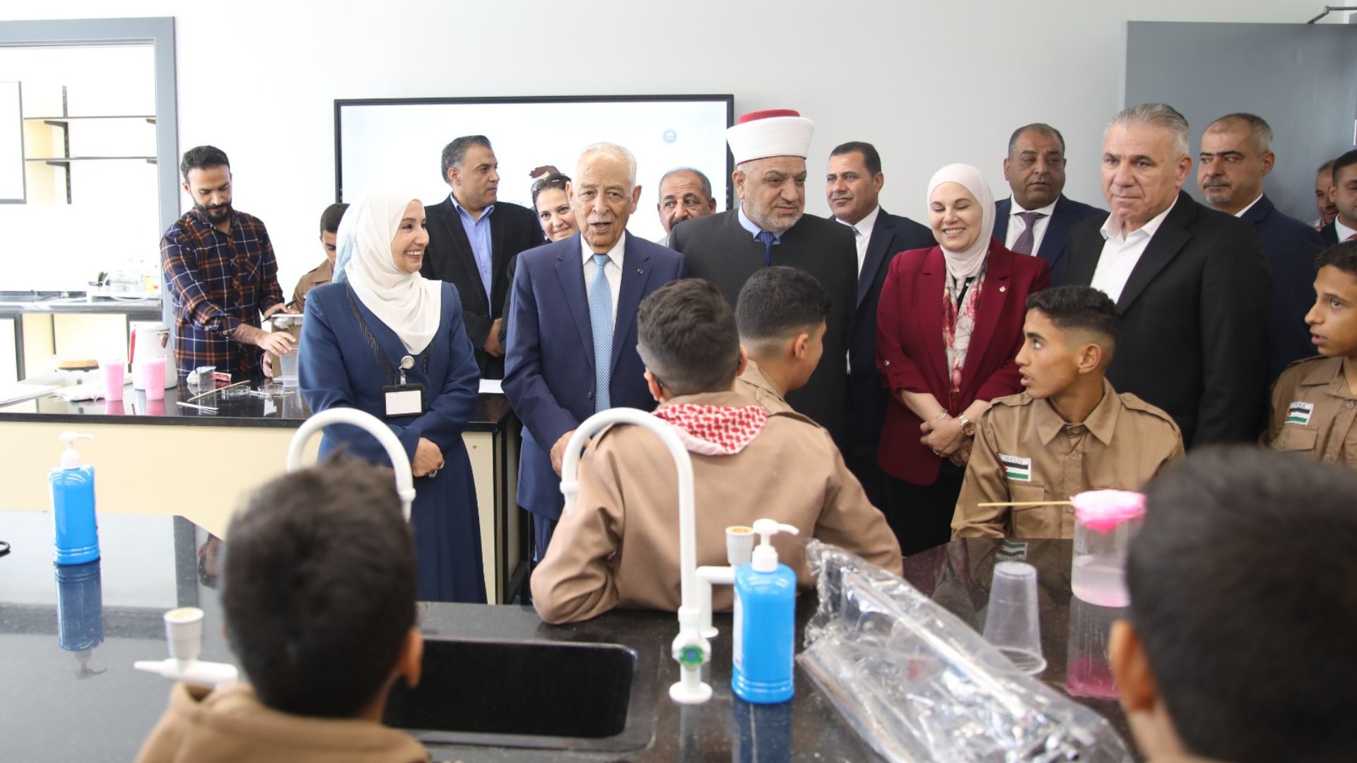 صورة حول : العيسوي يفتتح مشاريع تنموية بالكرك… تفاصيل العيسوي يفتتح مشاريع تنموية بالكرك… تفاصيل