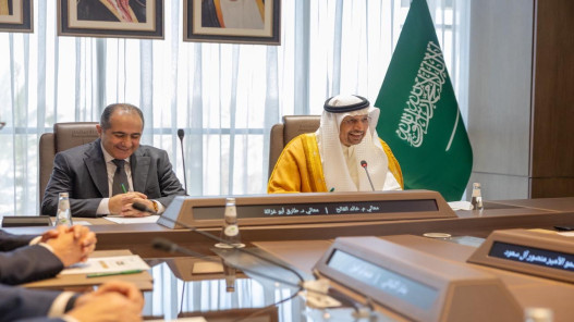 صورة حول : الأردن والسعودية يوقعان ملحقا مُعدلا لاتفاقية تشجيع وحماية الاستثمارات المتبادلة الأردن والسعودية يوقعان ملحقا مُعدلا لاتفاقية تشجيع وحماية الاستثمارات المتبادلة