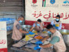 الهيئة الخيرية الهاشمية توزع وجبات ساخنة وسط قطاع غزة