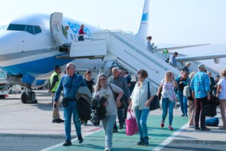 أولى الرحلات الجوية العارضة من بولندا تحط في مطار الملك حسين بالعقبة