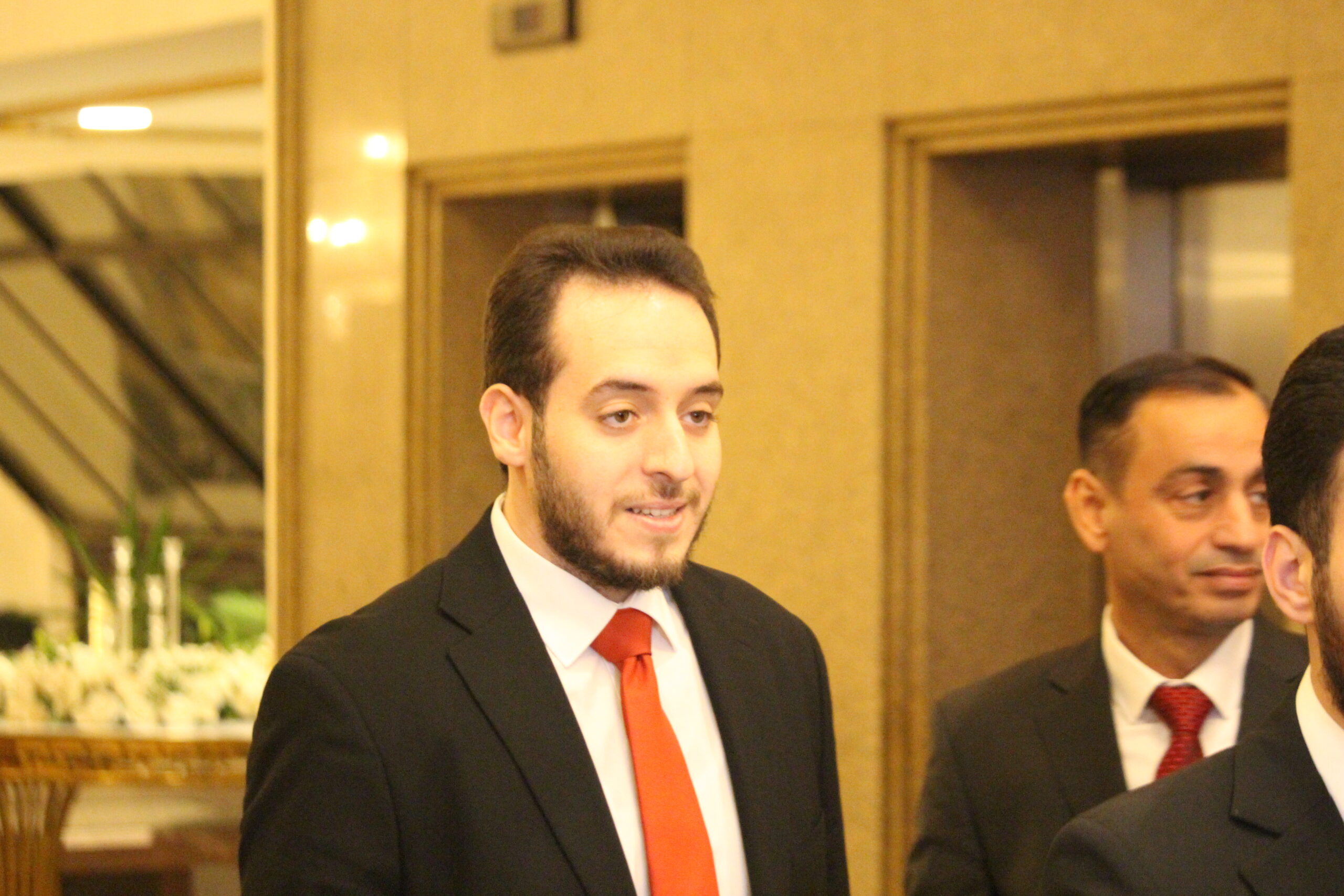 الكابتن الطيار دريد اللواما يولم بمناسبة زفاف نجله