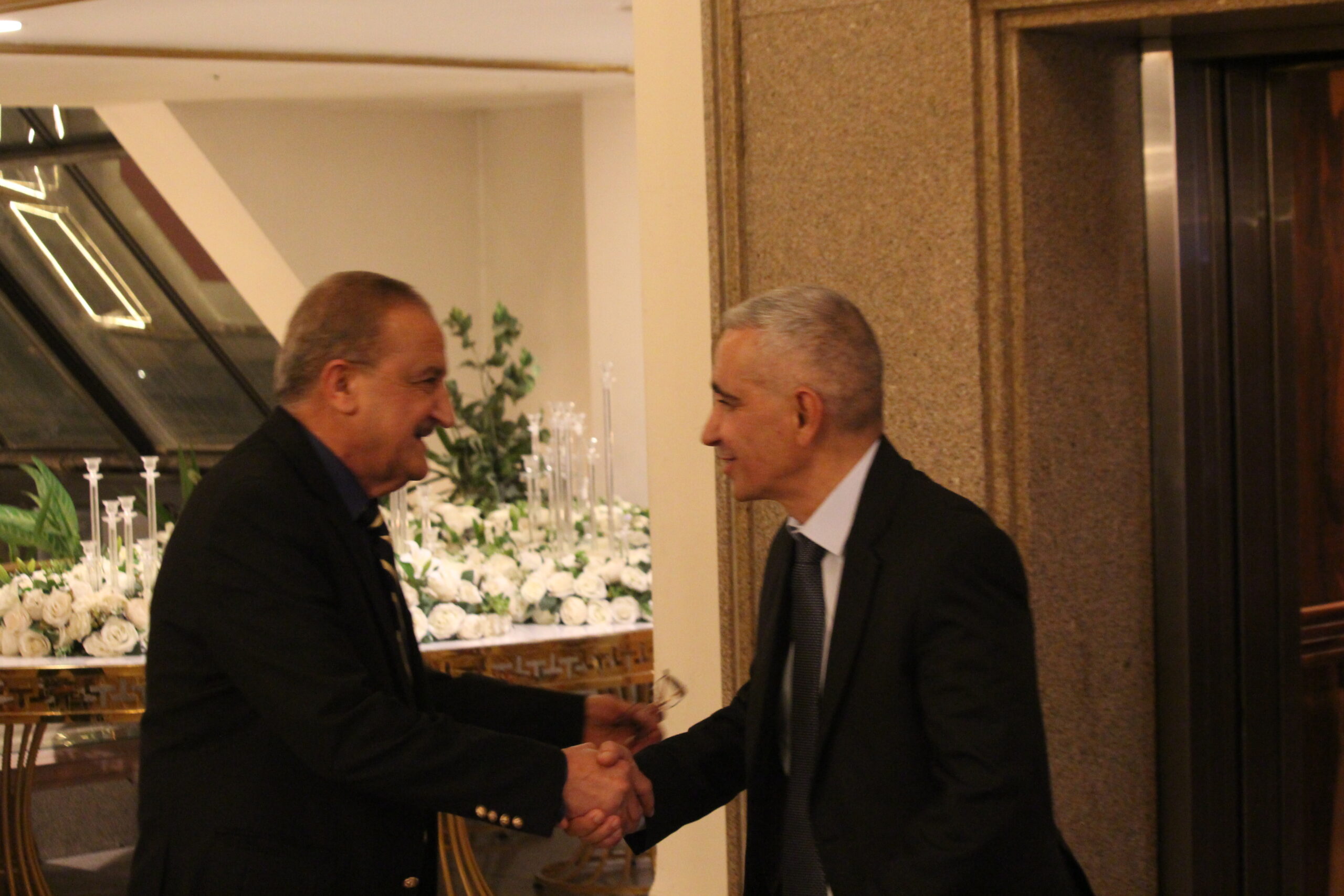 الكابتن الطيار دريد اللواما يولم بمناسبة زفاف نجله