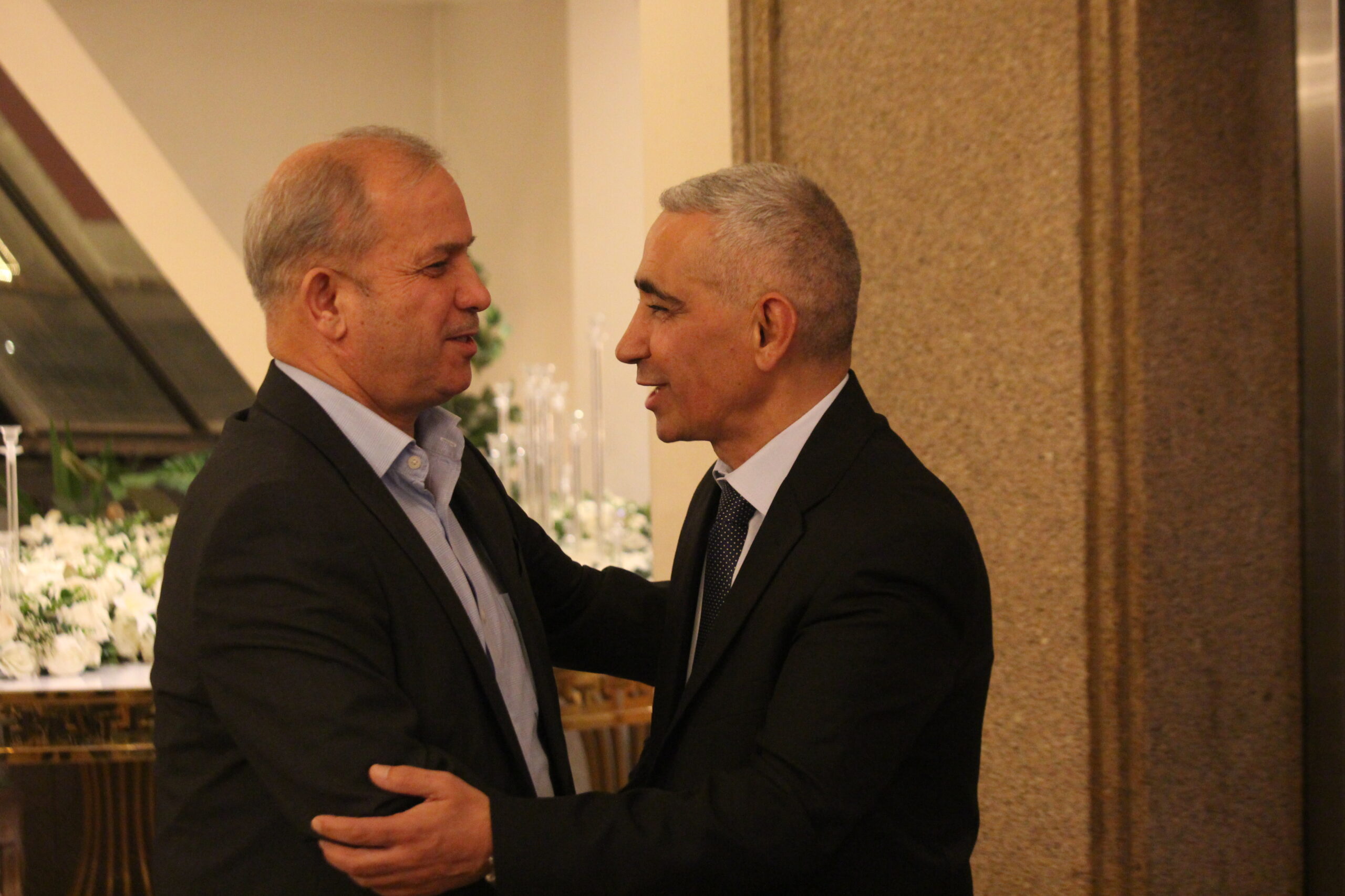 الكابتن الطيار دريد اللواما يولم بمناسبة زفاف نجله