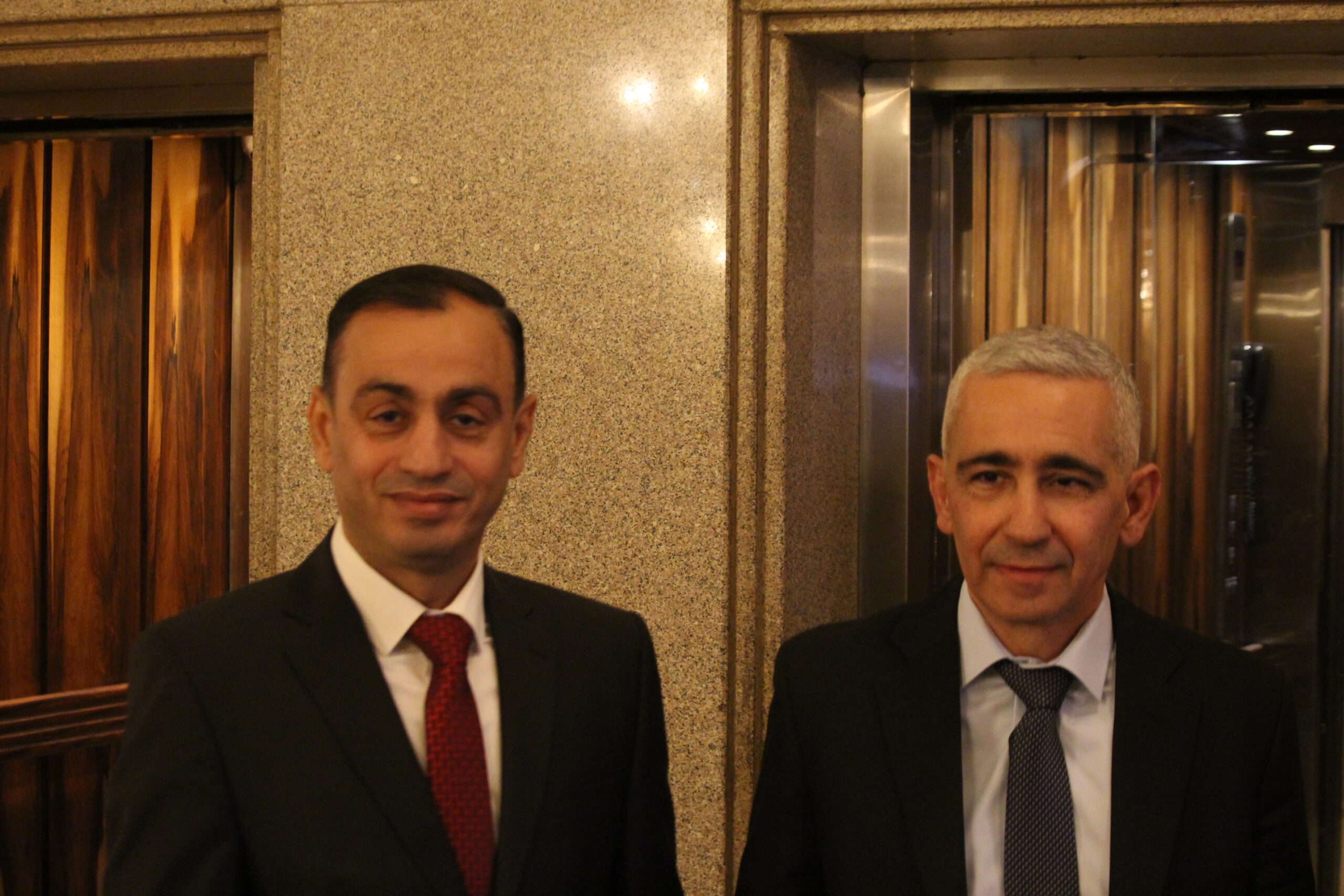 الكابتن الطيار دريد اللواما يولم بمناسبة زفاف نجله