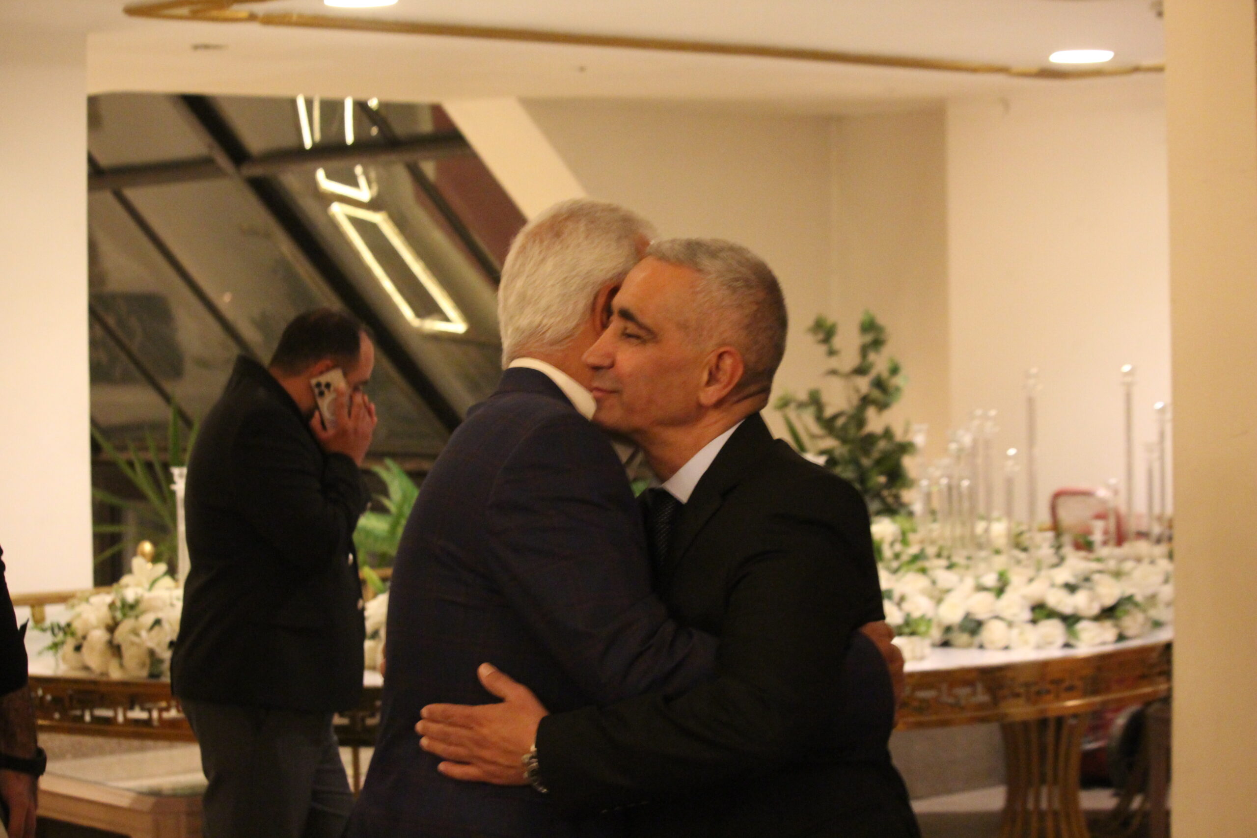 الكابتن الطيار دريد اللواما يولم بمناسبة زفاف نجله