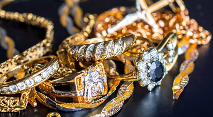 ارتفاع طفيف على أسعار الليرات الذهبية في السوق المحلية