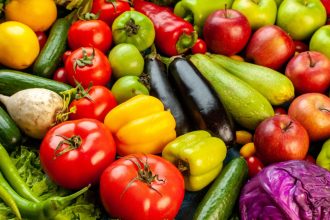 أسعار الخضار والفواكه بالسوق المركزي اليوم