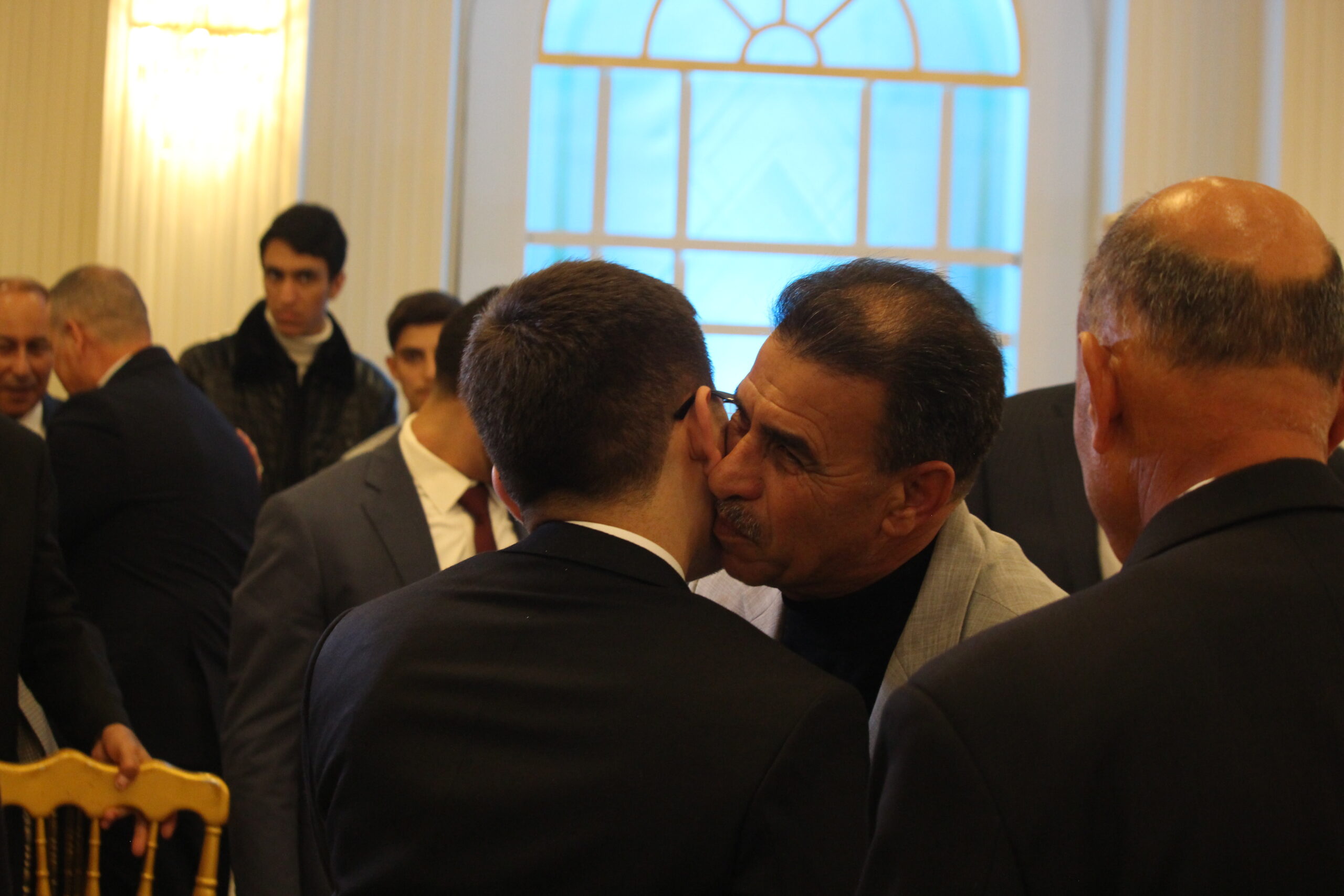 الكابتن الطيار دريد اللواما يولم بمناسبة زفاف نجله