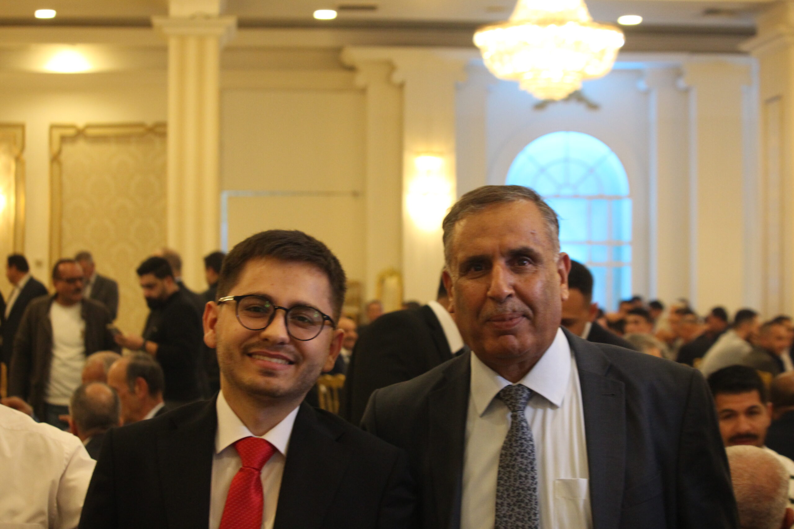 الكابتن الطيار دريد اللواما يولم بمناسبة زفاف نجله