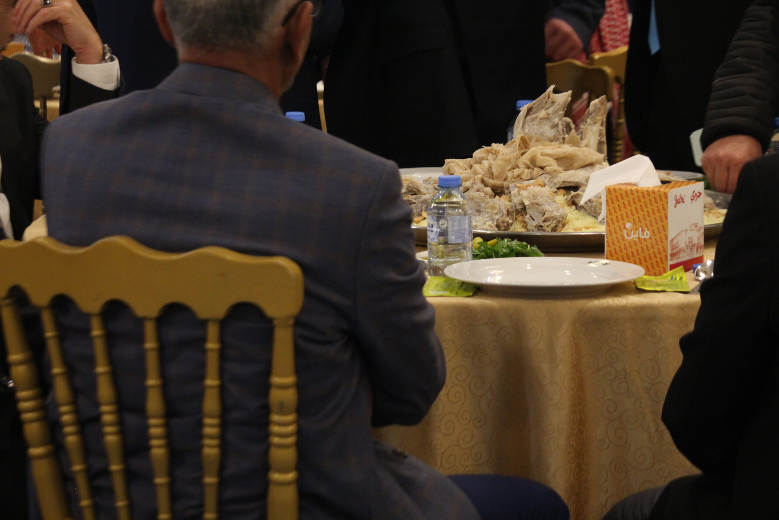 الكابتن الطيار دريد اللواما يولم بمناسبة زفاف نجله