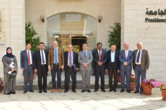 منتدى الفكر العربي ينظم جلسة شبابية بالتعاون مع جامعة البترا لمناقشة محاور المؤتمر الشبابي العربي الثامن