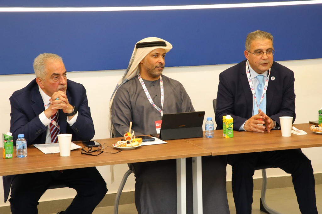 بالصور .. حفل افتتاح وفعاليات اليوم الأول لقمة " التايمز 2025" في عمان الاهلية