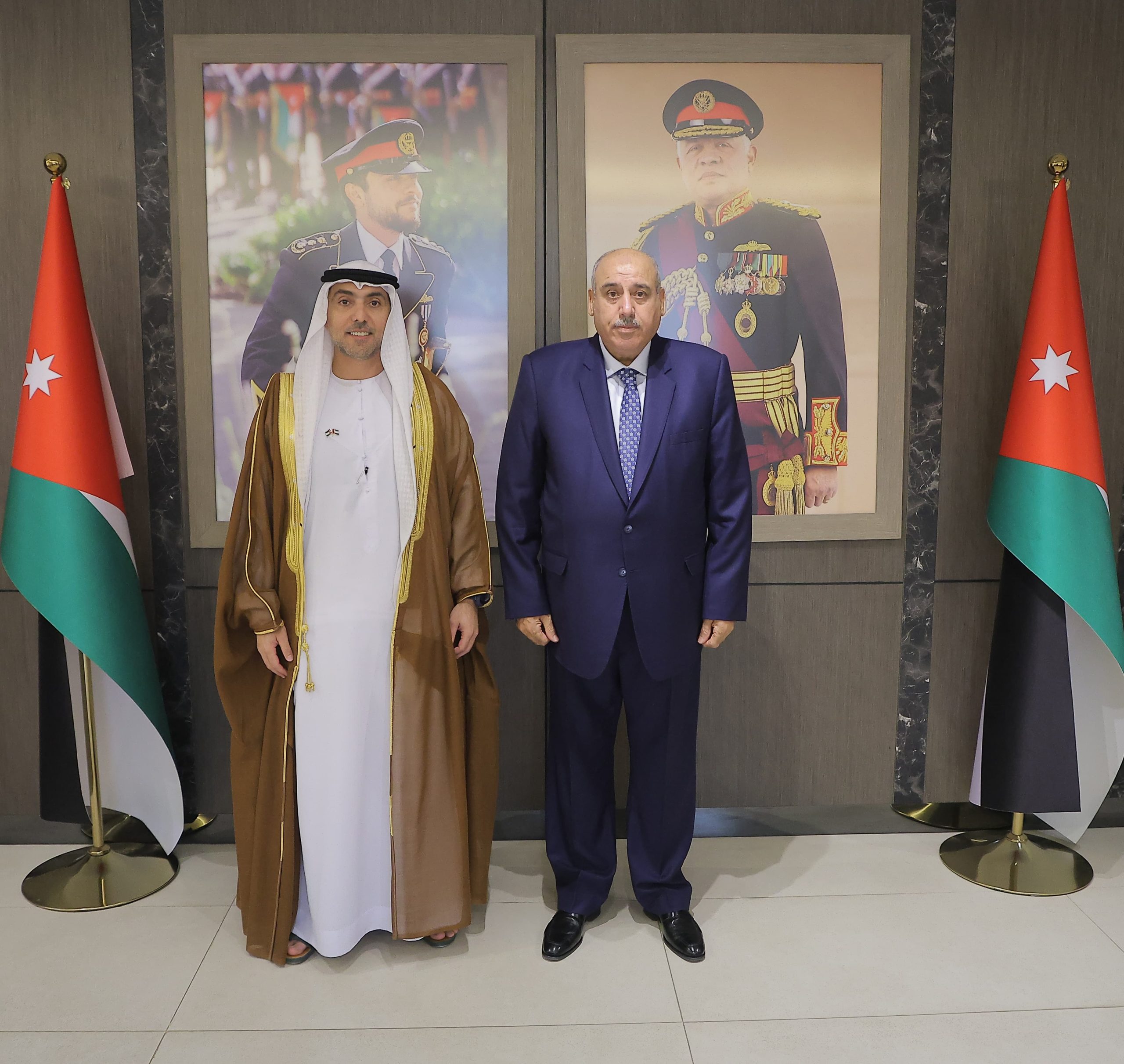 صورة حول : القاضي يلتقي القائم بأعمال السفارة الإماراتية القاضي يلتقي القائم بأعمال السفارة الإماراتية