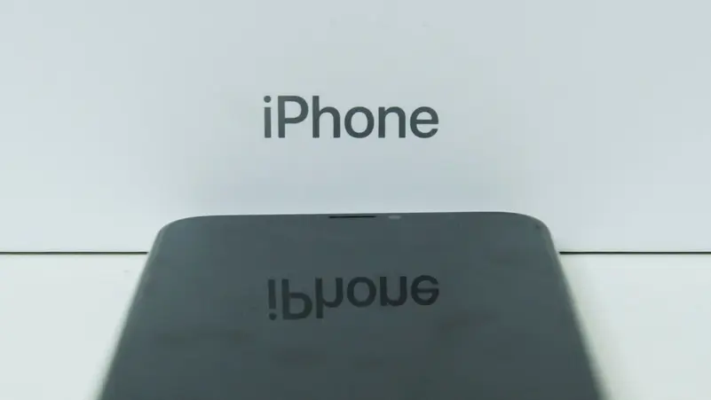 تقارير تكشف عن هاتف أبل الجديد القابل للطي