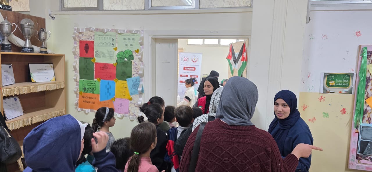 الهلال الأحمر الأردني بالطفيلة ينفذ يوماً طبيا