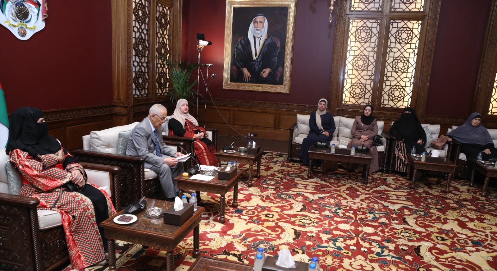 *رئيس الديوان الملكي الهاشمي يلتقي وفدا من جمعية أغصان العطاء الخيرية*