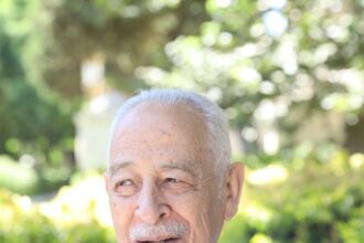 خميس تكتب: يوسف العيسوي.. الأب الصامت لكل أردني